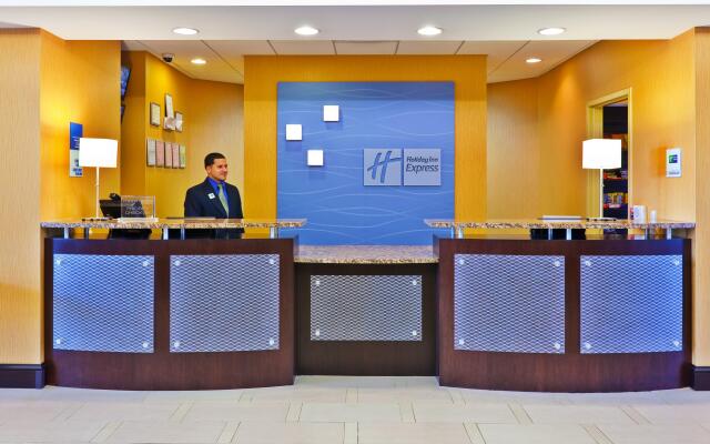 Holiday Inn Express Hotel and Suites Nashville-Opryland by IHG