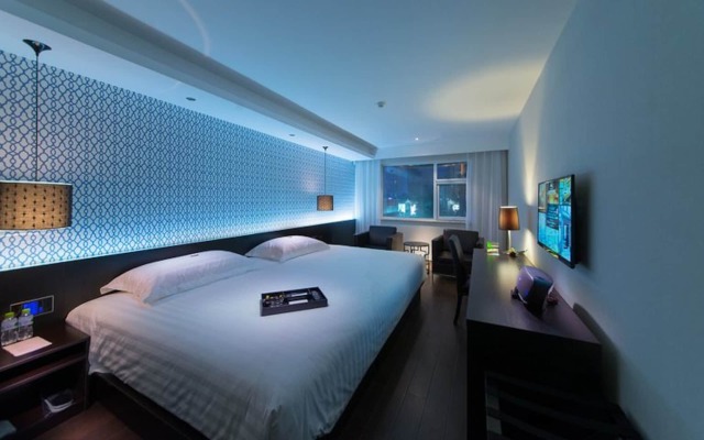 Orange Hotel Select Qingdao Wusi Square