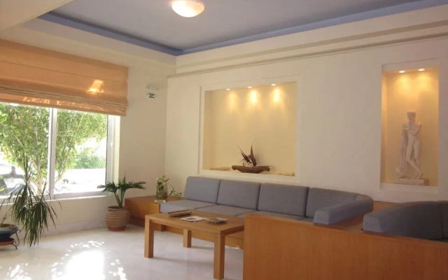 Toxo Hotel