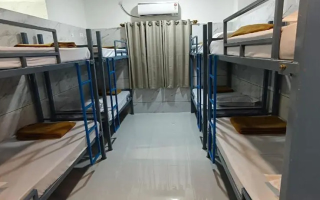 V R S Deluxe Dormitory