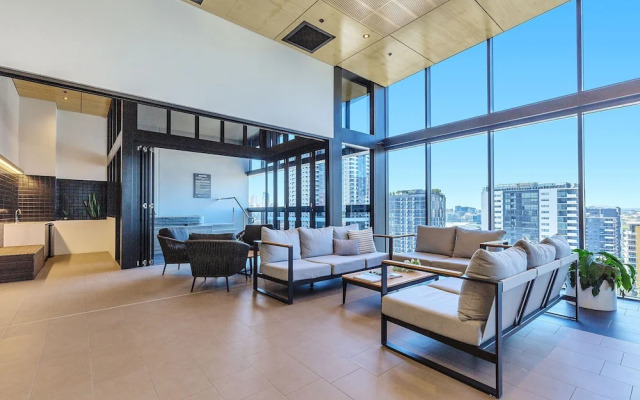KOZYGURU BRISBANE ONE 1Bed APT Parking