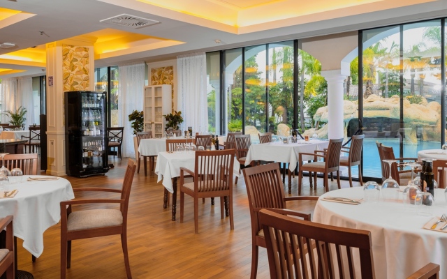Guadalpin Suites
