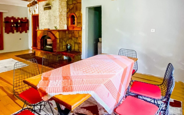 Peaceful Home With Private Pool and BBQ in Sapanca