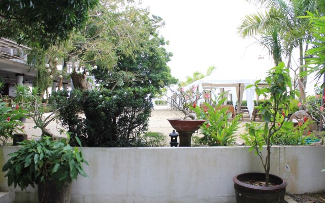Laiya White Cove Beach Resort