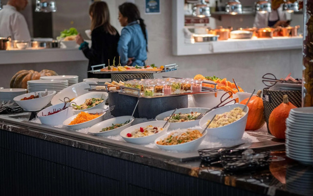 GOLDEN TULIP LYON OUEST TECHLID - Hotel & Spa