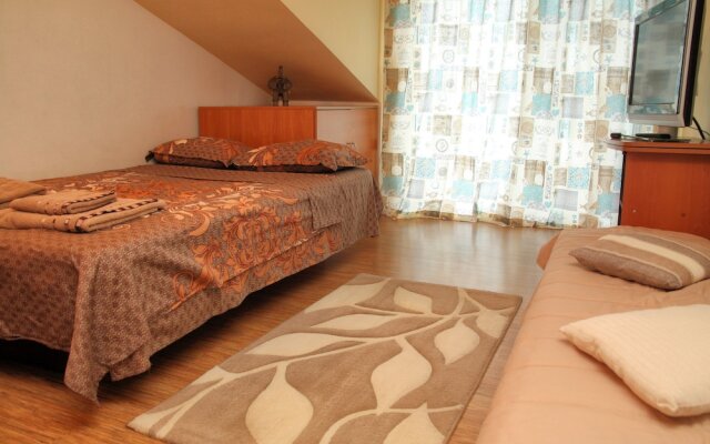 Sea view apartment in the city heart