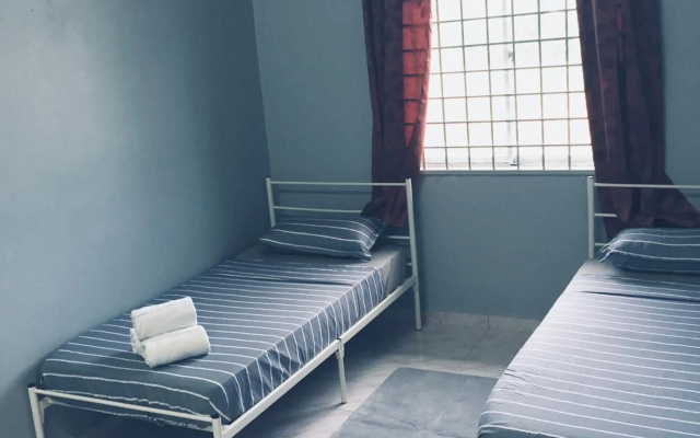 Deena Homestay (Utan Aji) – Guest Rooms – Kangar