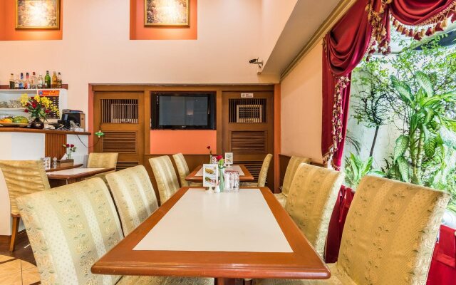 Silom Avenue Inn