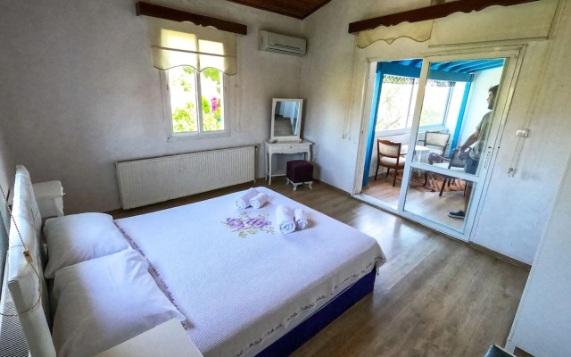 Zeren Alaçatı Butik Otel