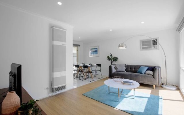 Comfy Beautiful House in Epping