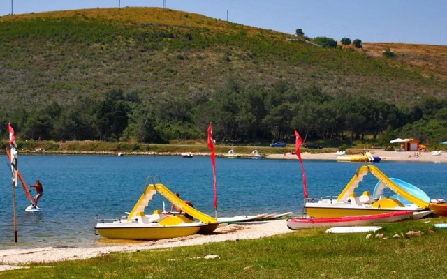 Beach apartment VAMI with sea view
