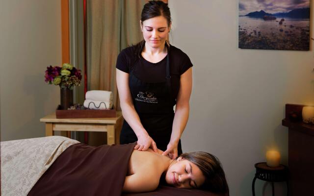 Chrysalis Inn & Spa Bellingham, Curio Collection by Hilton