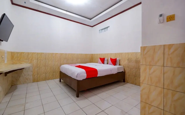 OYO 2855 Sartika Hotel Pati