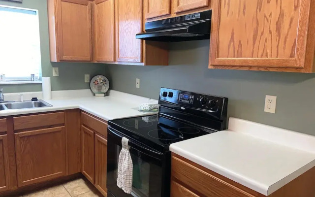 Cedar Lodge 102