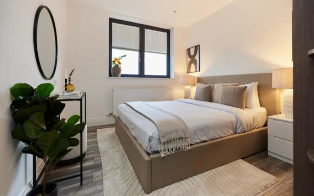 The Harlesden Escape - Spacious 3bdr Flat With Balcony