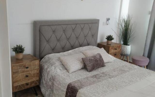 Melanos Residence 2 bdrm townhouse with private pool