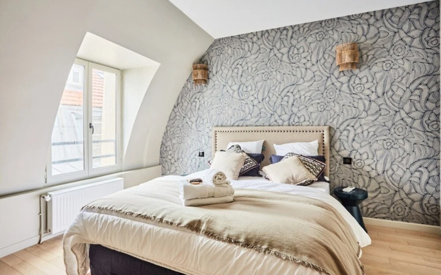 New Flat Terrace Centre de Paris Bourse