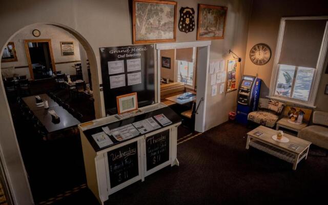 Grand Hotel Mt Morgan