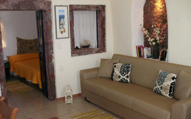 Fotinos Houses