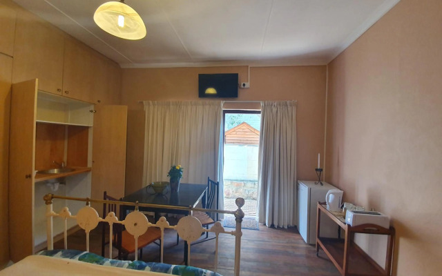 403 Main Road Apartments