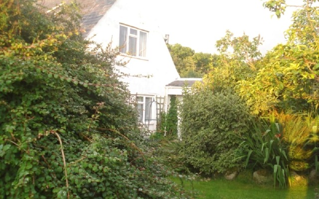 Plas Llangaffo Farmhouse