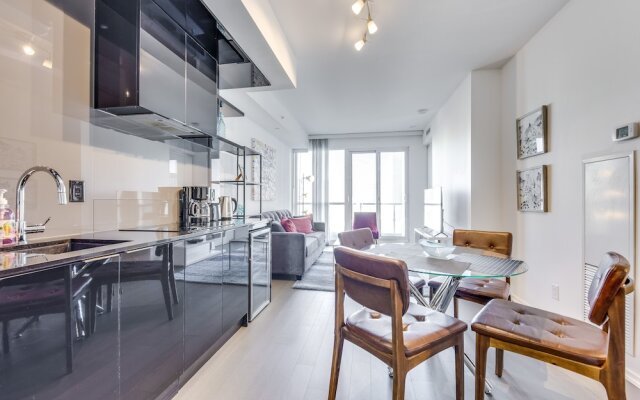 Spectacular 2BR Executive Suite Financial District