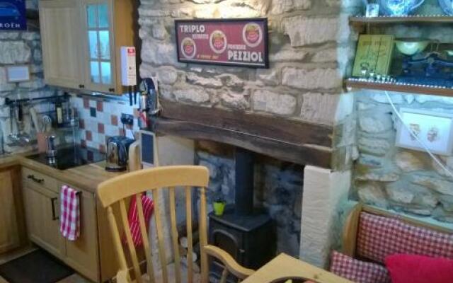 Half-pint Cottage