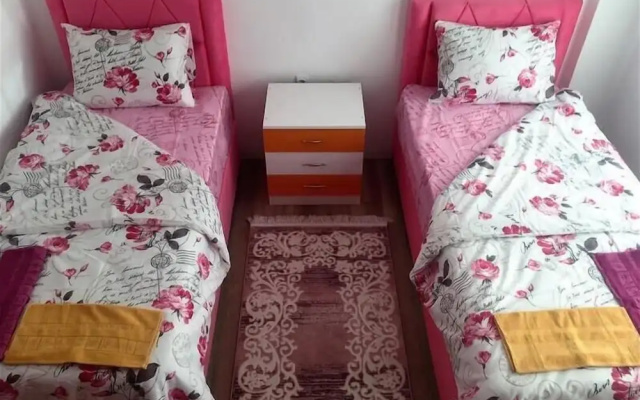 Loopy Lodge Hotel