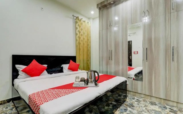 Oyo Flagship 703204 Hotel Quirk