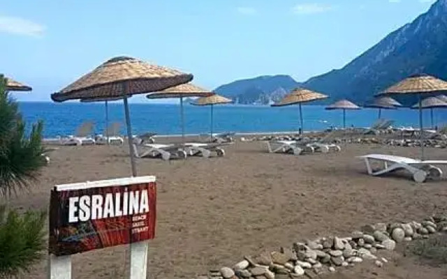 Esralina Bungalows Cirali