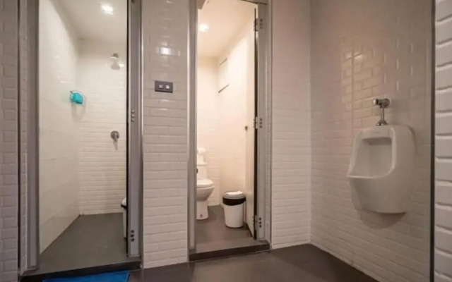 Patong Poshtel - Adults Only - Hostel