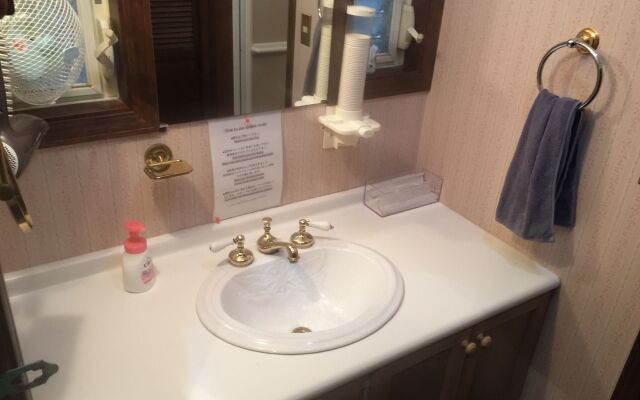 Iza Kamakura Guest House & Bar - Hostel