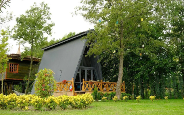 Sapanca Bamboolow Resort