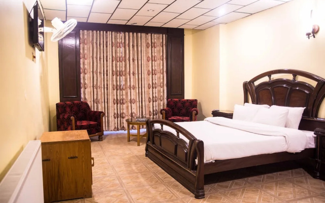 Hotel Metropole