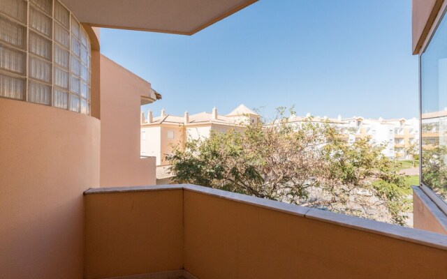 CheckinCheckout - Falésia Apartment with Pool