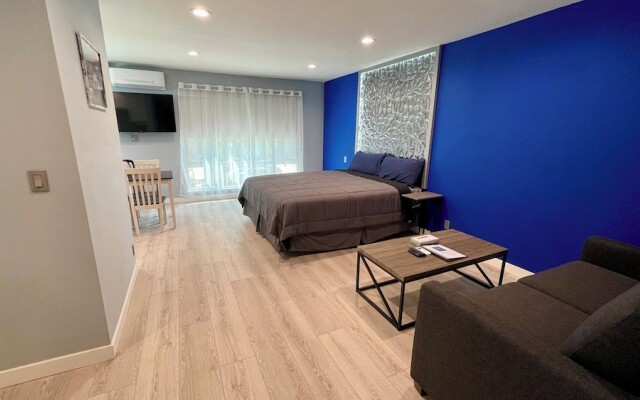 Quintessence ApartHotel