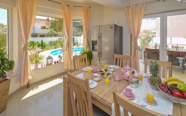 House Valdor Cervia