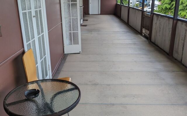 Grand Central Hotel Proserpine