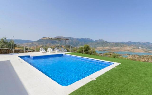 Casa Jacaranda El Gastor by Ruralidays