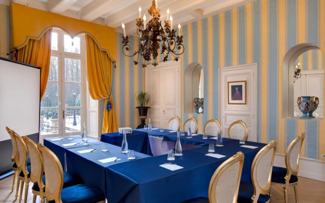 Château De Beauvois - La Maison Younan