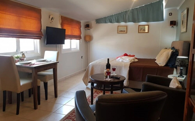 Glyfada's Cosy Apartments