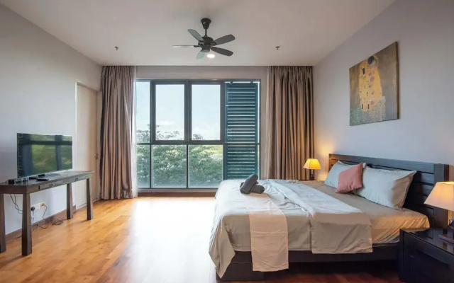 3BR Somerset Apt 2 TVs With Harbour View, Legoland