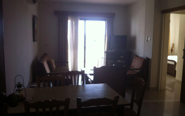 Zakos Court Apartments