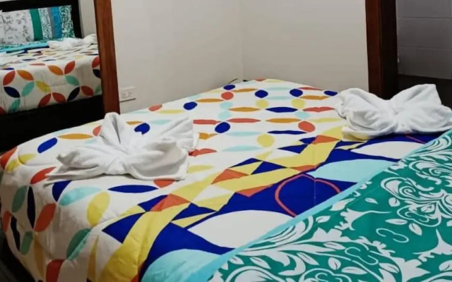 Nice Hostal El Quinche