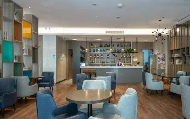 Vienna Smart Hotel (Nanning Sports Center Dashadi Metro Station Branch)