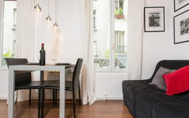 Charming Montmartre Studio