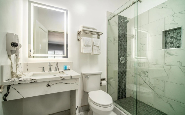 Rodeway Inn & Suites Pasadena