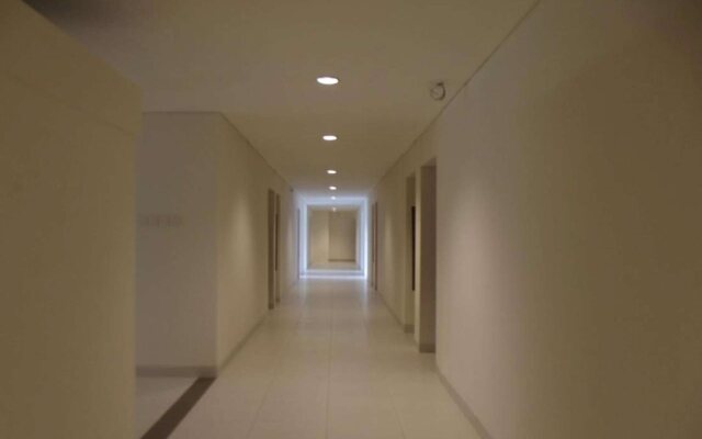 L Bajo Hotel