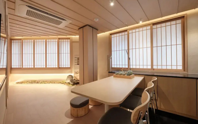 UH Suite Central Seoul