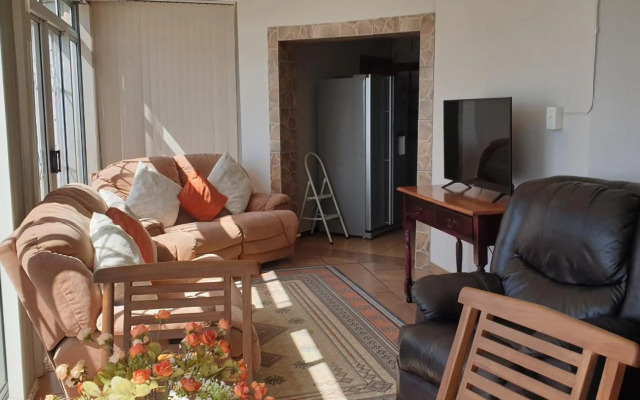 Blue Water Bay Holiday House